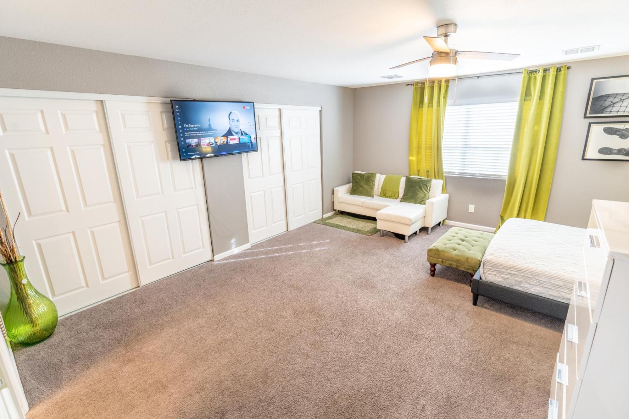 Spacious 2-Bedroom Townhouse With Pool & Private Patio In Central Las Vegas Exteriér fotografie
